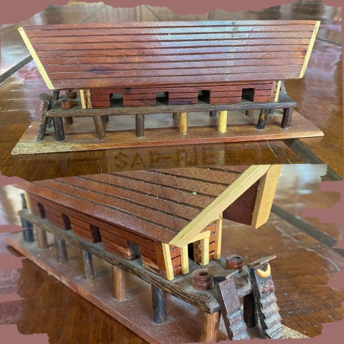 Nhà Sàn Ê đê ( Mô hình )